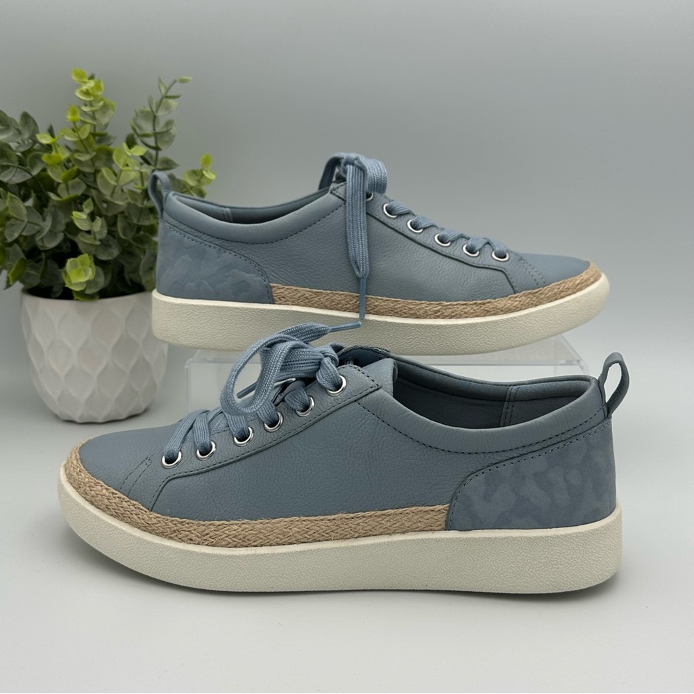 Vionic Women’s Winny Lace up Blue Leather Confort Sneakers Size 6.5 - Picture 3 of 10